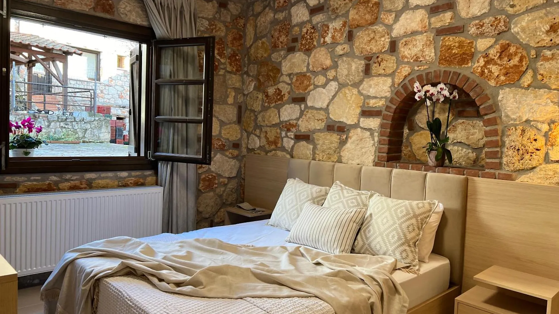 Boutique Stone House Guest House Psakoudia 0*,